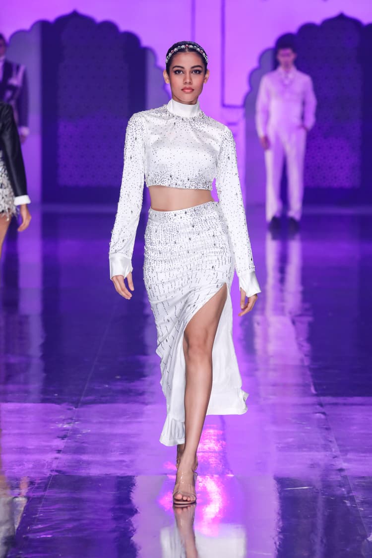 Fashion runway - Diamond white co-ord set